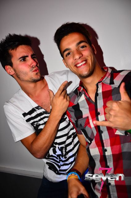 Cliquer pour voir l'image en taille réelle