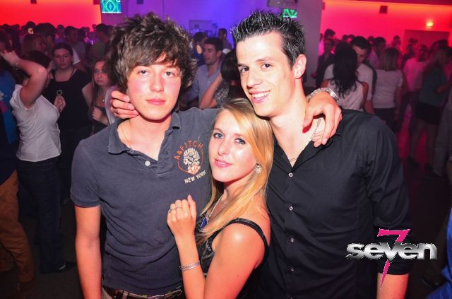 Cliquer pour voir l'image en taille réelle