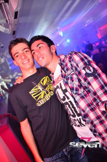 Cliquer pour voir l'image en taille réelle