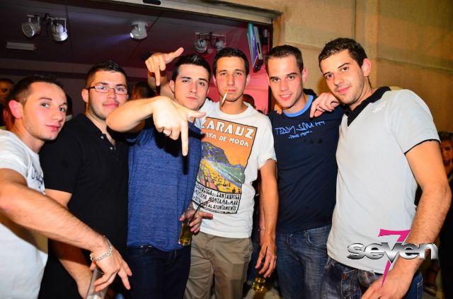 Cliquer pour voir l'image en taille réelle