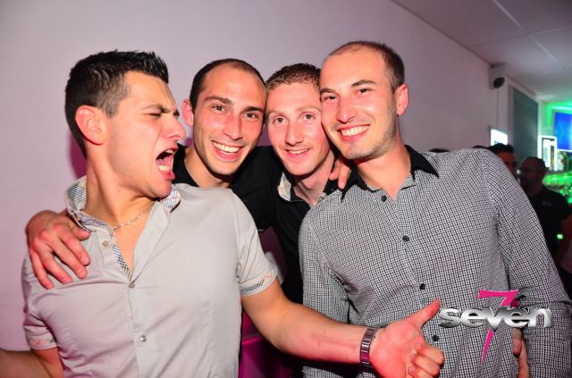 Cliquer pour voir l'image en taille réelle