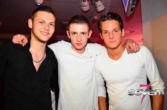 Cliquer pour voir l'image en taille réelle