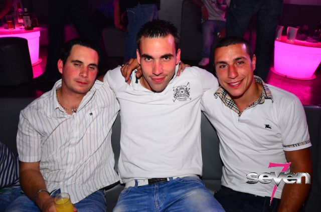 Cliquer pour voir l'image en taille réelle