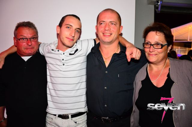 Cliquer pour voir l'image en taille réelle