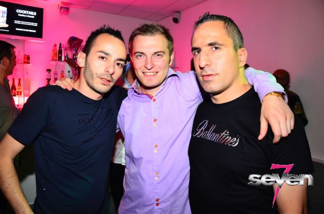 Cliquer pour voir l'image en taille réelle