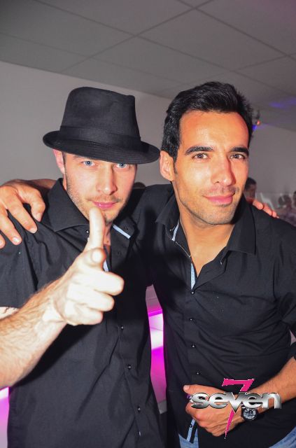 Cliquer pour voir l'image en taille réelle