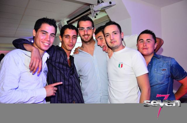 Cliquer pour voir l'image en taille réelle