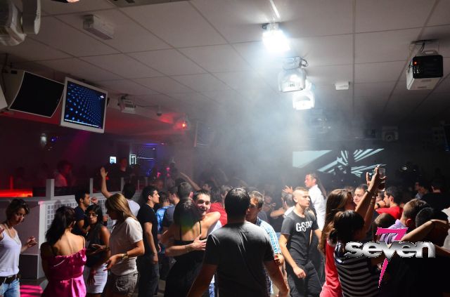 Cliquer pour voir l'image en taille réelle