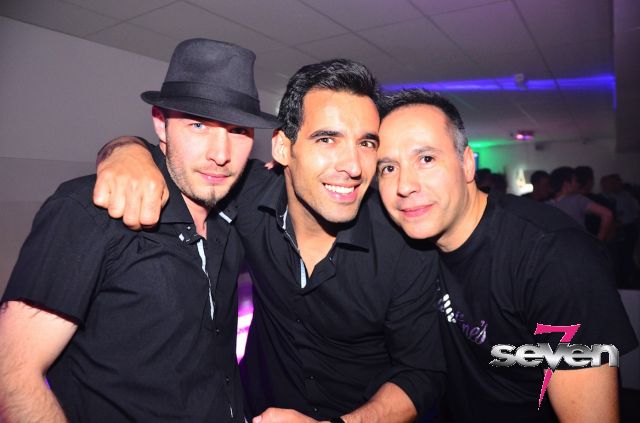 Cliquer pour voir l'image en taille réelle