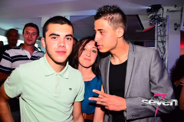 Cliquer pour voir l'image en taille réelle