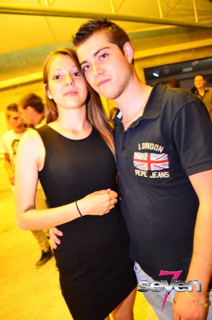 Cliquer pour voir l'image en taille réelle