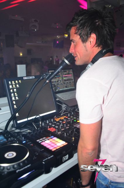 Cliquer pour voir l'image en taille réelle