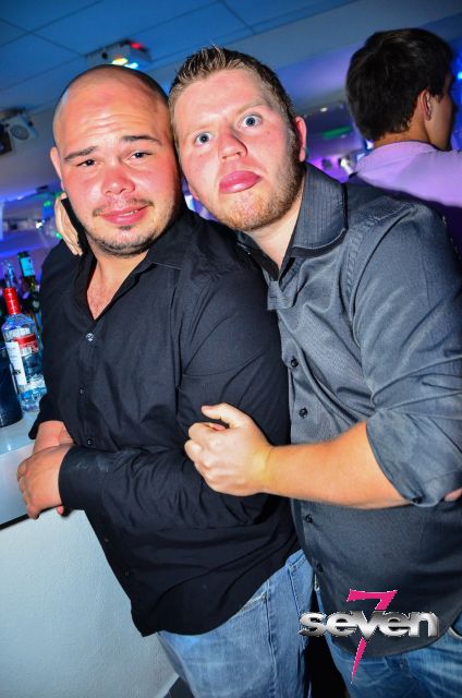 Cliquer pour voir l'image en taille réelle