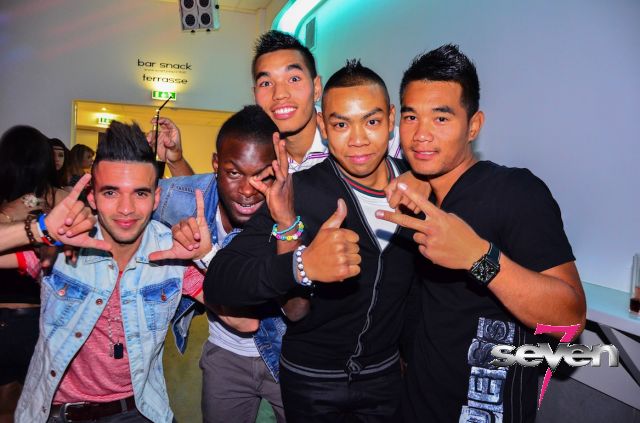 Cliquer pour voir l'image en taille réelle