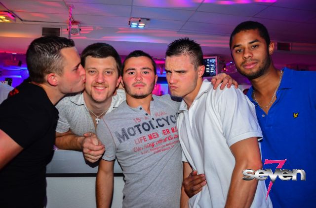 Cliquer pour voir l'image en taille réelle