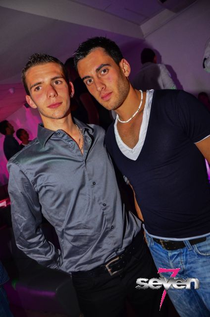 Cliquer pour voir l'image en taille réelle