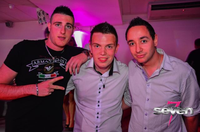 Cliquer pour voir l'image en taille réelle