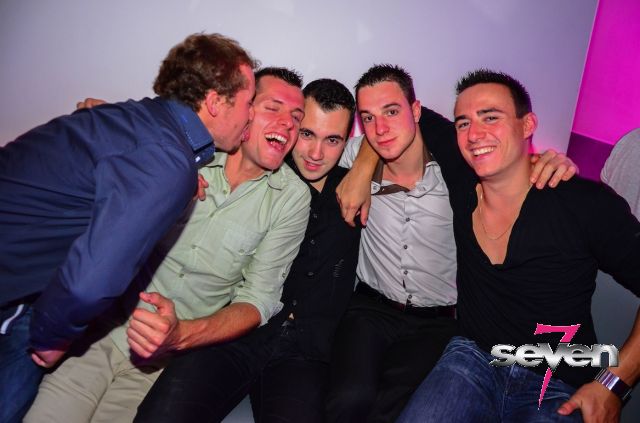 Cliquer pour voir l'image en taille réelle