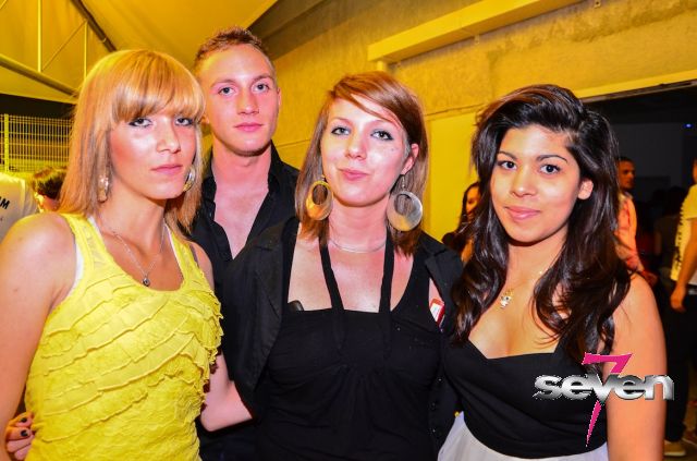 Cliquer pour voir l'image en taille réelle