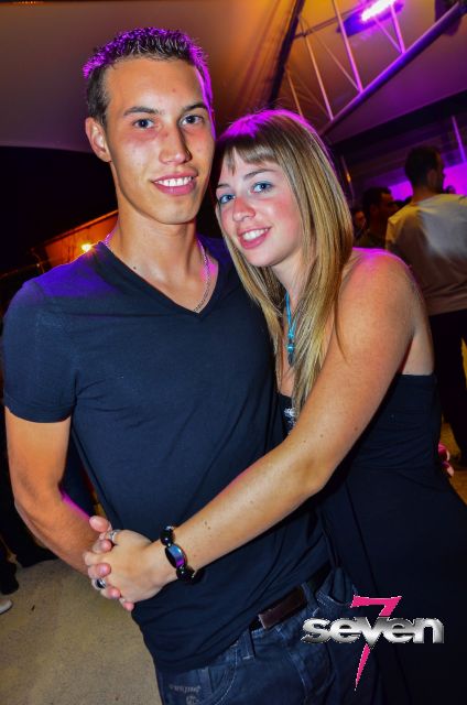 Cliquer pour voir l'image en taille réelle