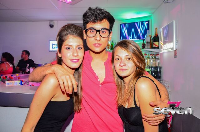 Cliquer pour voir l'image en taille réelle