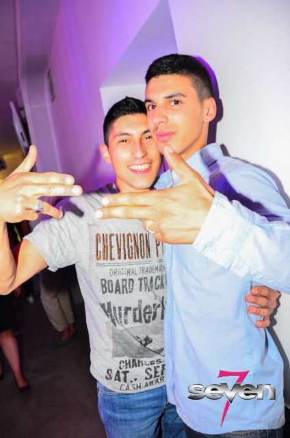 Cliquer pour voir l'image en taille réelle