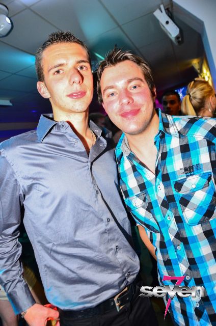 Cliquer pour voir l'image en taille réelle