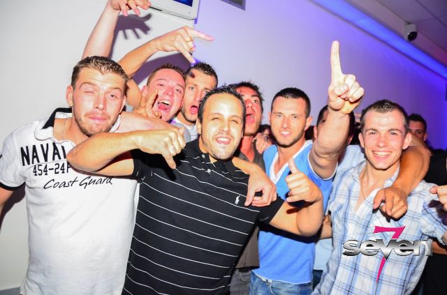 Cliquer pour voir l'image en taille réelle