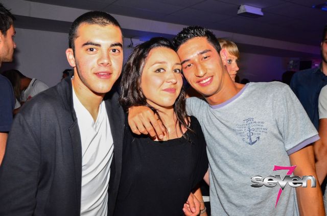 Cliquer pour voir l'image en taille réelle