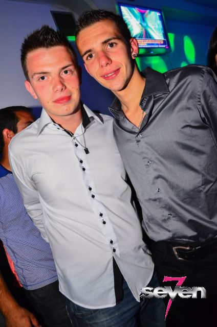 Cliquer pour voir l'image en taille réelle