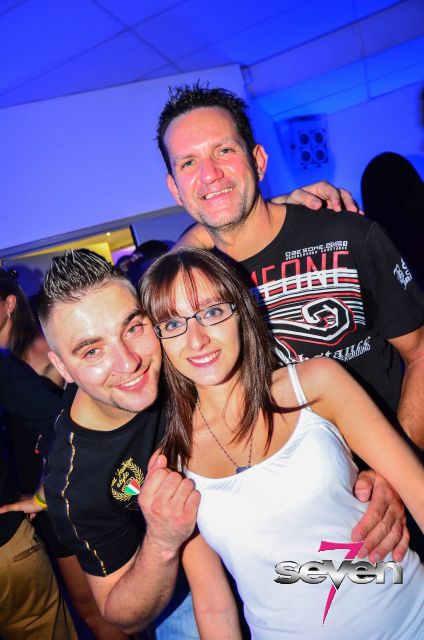 Cliquer pour voir l'image en taille réelle