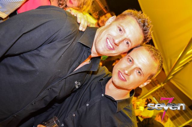 Cliquer pour voir l'image en taille réelle