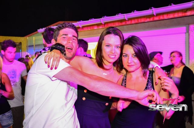 Cliquer pour voir l'image en taille réelle