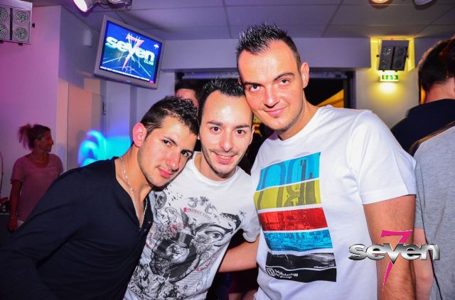 Cliquer pour voir l'image en taille réelle