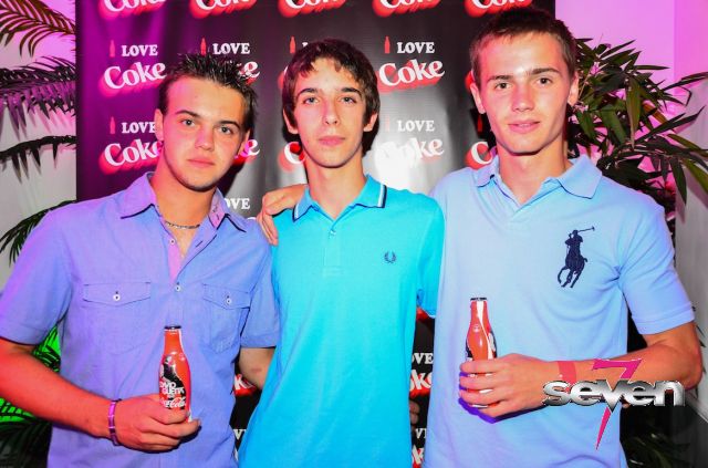 Cliquer pour voir l'image en taille réelle