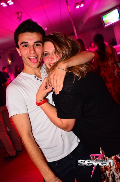 Cliquer pour voir l'image en taille réelle