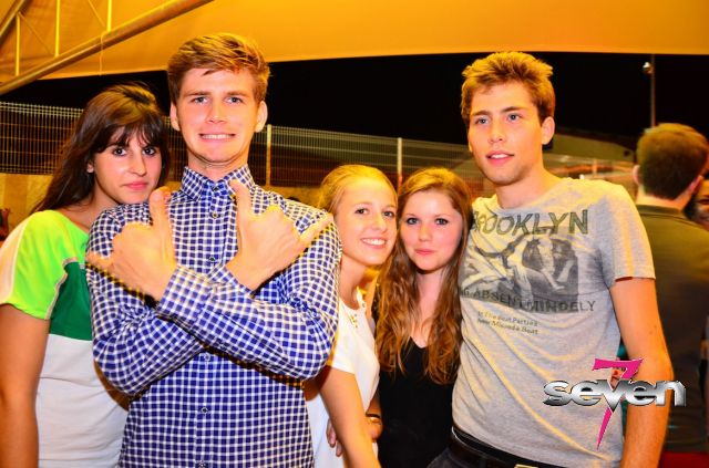 Cliquer pour voir l'image en taille réelle