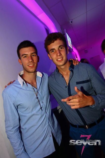 Cliquer pour voir l'image en taille réelle