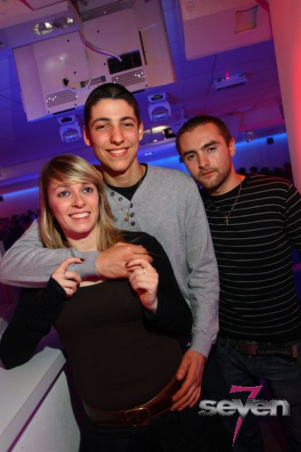 Cliquer pour voir l'image en taille réelle