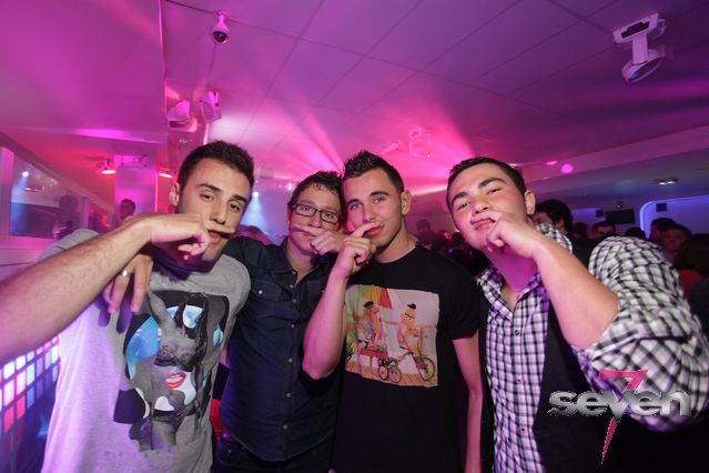 Cliquer pour voir l'image en taille réelle