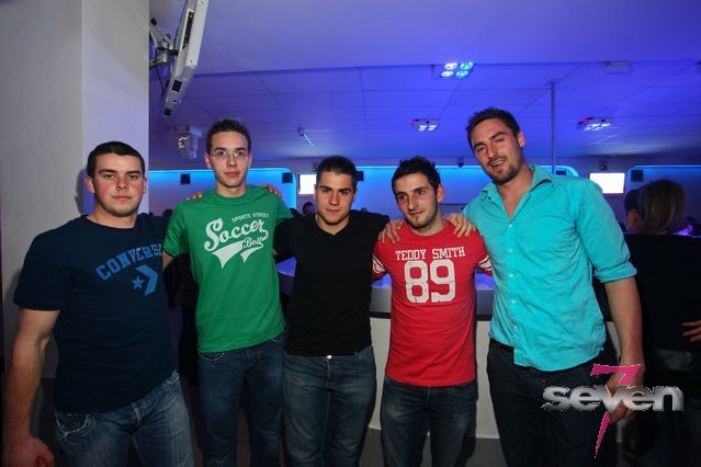 Cliquer pour voir l'image en taille réelle