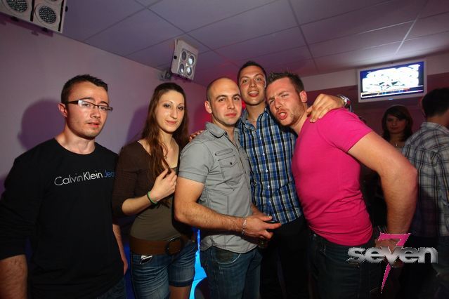 Cliquer pour voir l'image en taille réelle