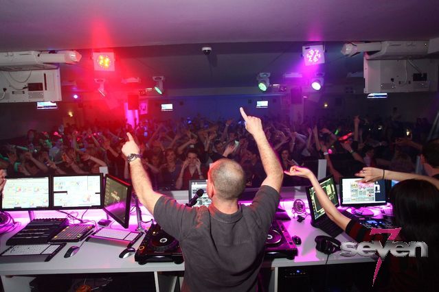 Cliquer pour voir l'image en taille réelle