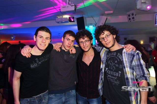 Cliquer pour voir l'image en taille réelle