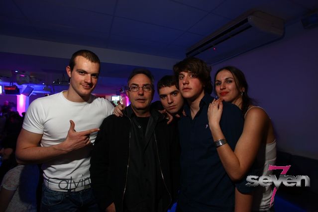 Cliquer pour voir l'image en taille réelle