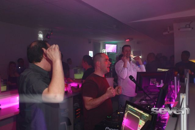 Cliquer pour voir l'image en taille réelle