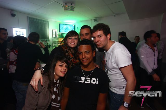 Cliquer pour voir l'image en taille réelle