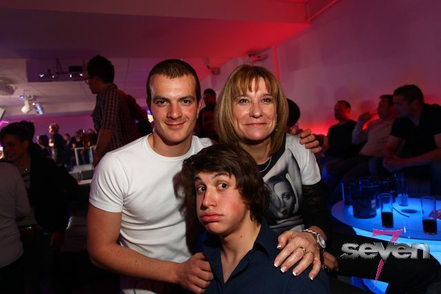 Cliquer pour voir l'image en taille réelle