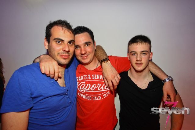 Cliquer pour voir l'image en taille réelle