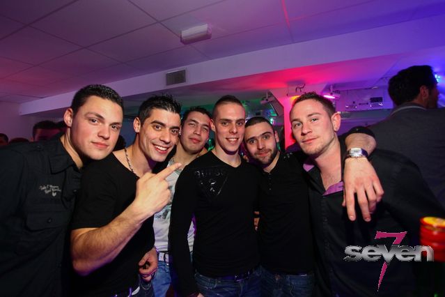 Cliquer pour voir l'image en taille réelle